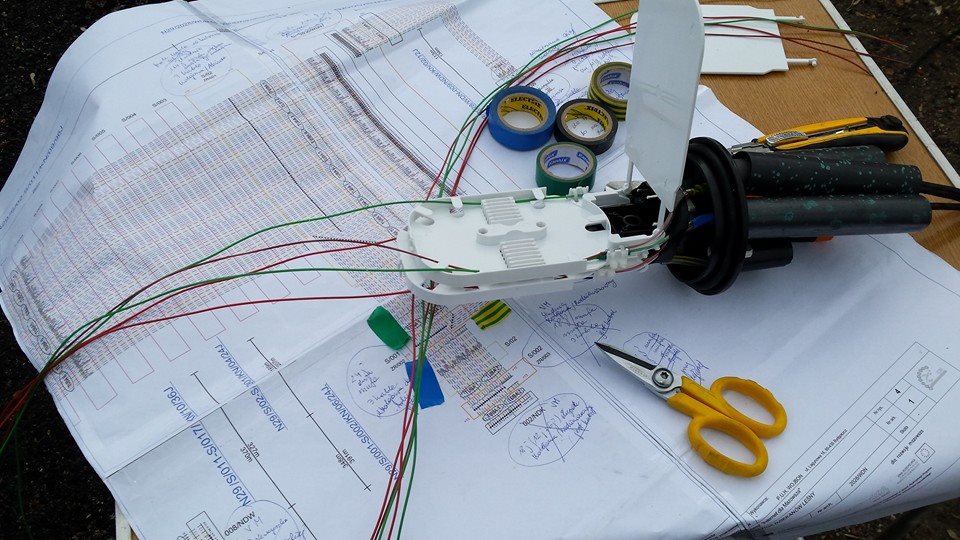 spawanie światłowodów