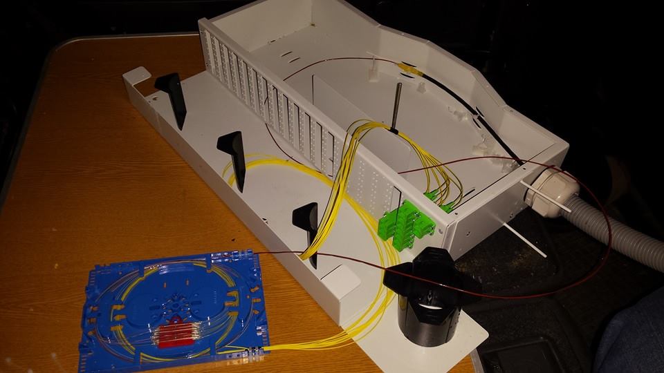 spawanie światłowodów